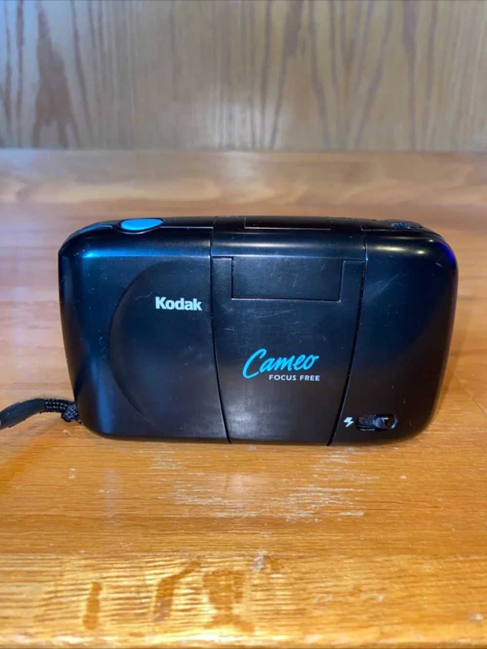 Kodak Cameo Focus Free 35mm Film Camera with Flash – Untested